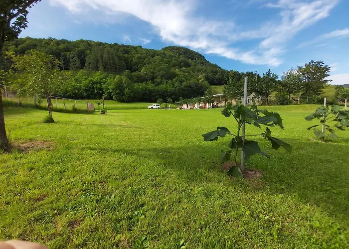 Glamping Hiske Petrin 豪华帐篷